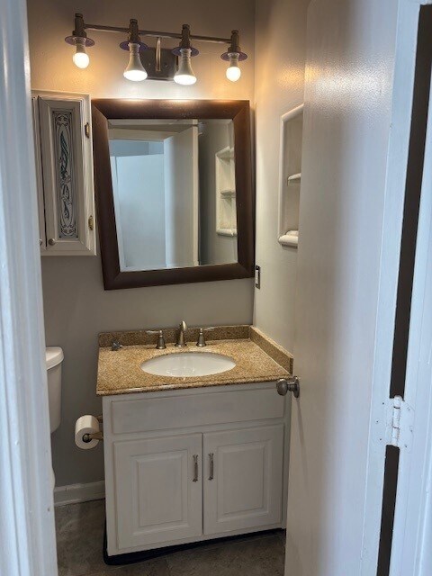 bathroom - 588 Parkway Dr NE