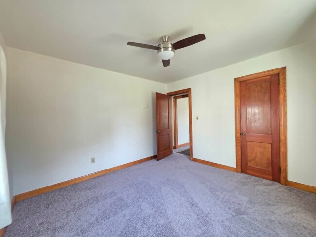 Building Photo - 1017 Tyler Ave