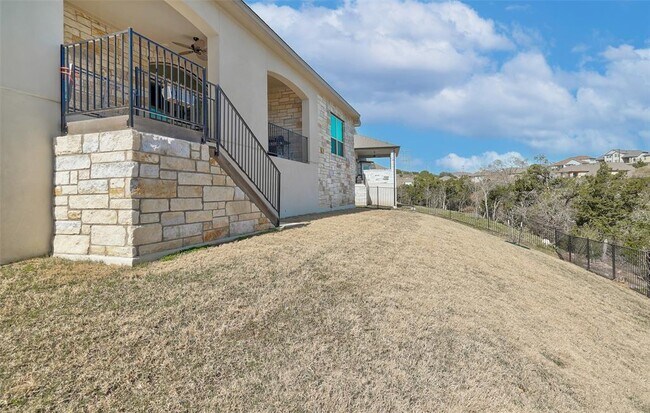 Building Photo - 260 Baldovino Skyway