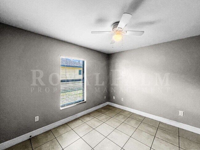 Building Photo - 3BR/2BA Cape Coral Rental - Washer... Dryer... Screened Lanai... This One Came Prepared