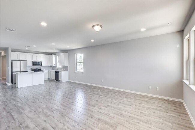 Building Photo - 2533 Pecan Island Dr