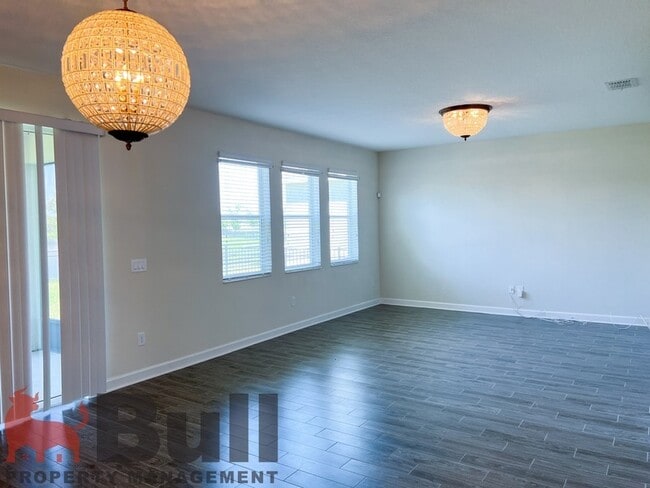 Building Photo - 10881 Longleaf Woods Dr