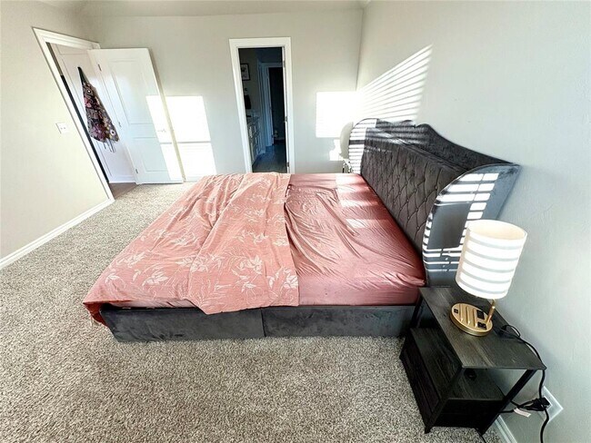 Building Photo - 5509 Malpaso Crk Dr