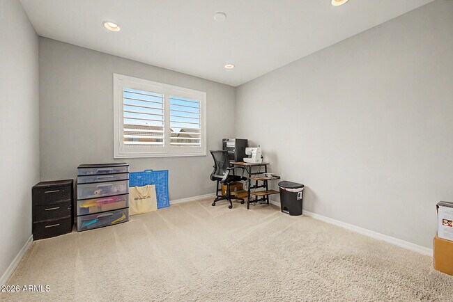 Building Photo - 5819 N 88th Ln