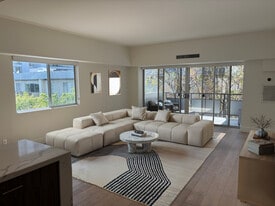 Building Photo - 1155 N La Cienega Blvd