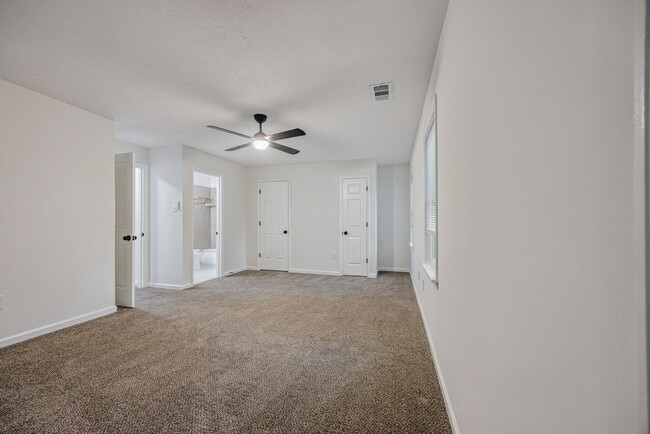 Building Photo - 6137 Quince Rd