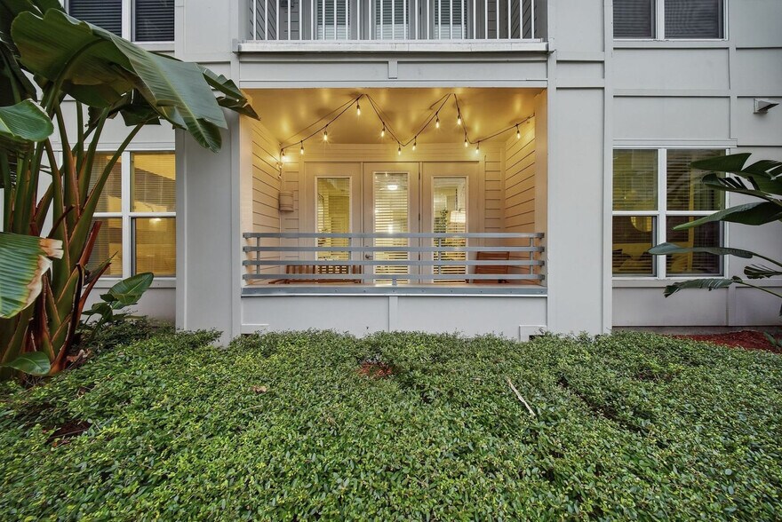 Building Photo - 1700 W Cleveland St