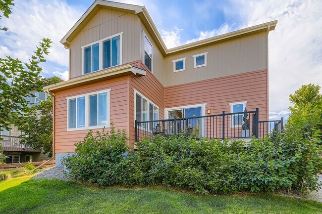 Building Photo - 194 Starlight Cir