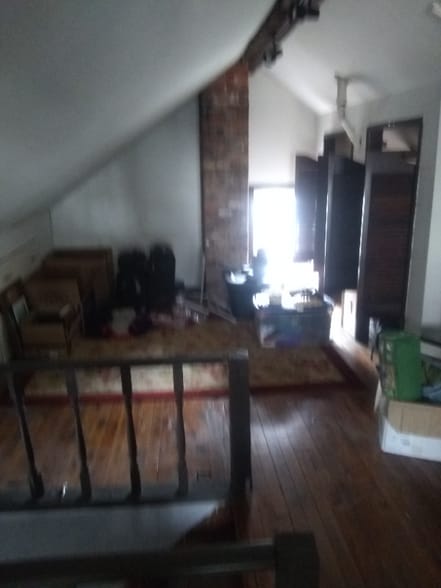 Building Photo - 167 E Longview Ave