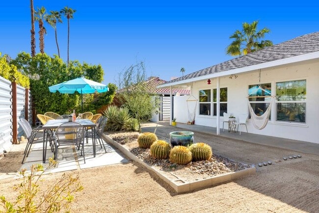 Building Photo - Amarillo House (Monthly Only - No Long Term)