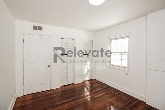 Building Photo - 4211 Wayside Rd