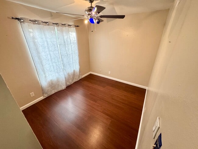 Building Photo - Beautiful 4 bedroom in West Lancaster