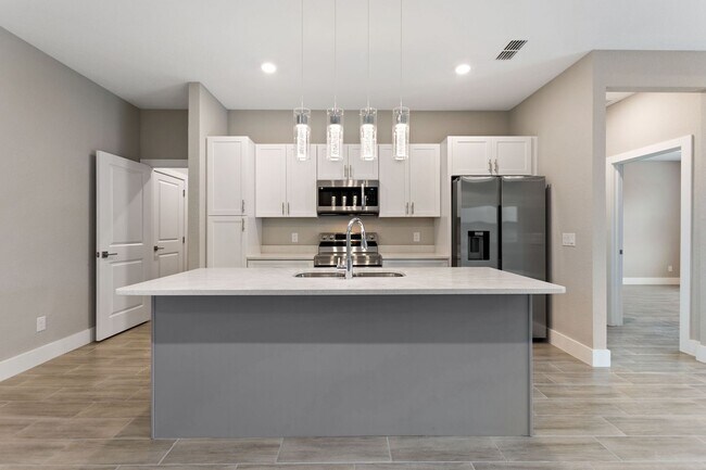 Building Photo - Deposit-Free! Modern, energy efficient hom...