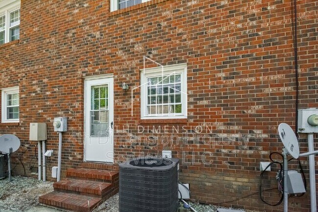 Building Photo - 4118 Causey St