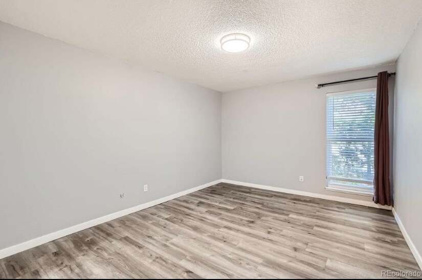Building Photo - 9757 E Peakview Ave