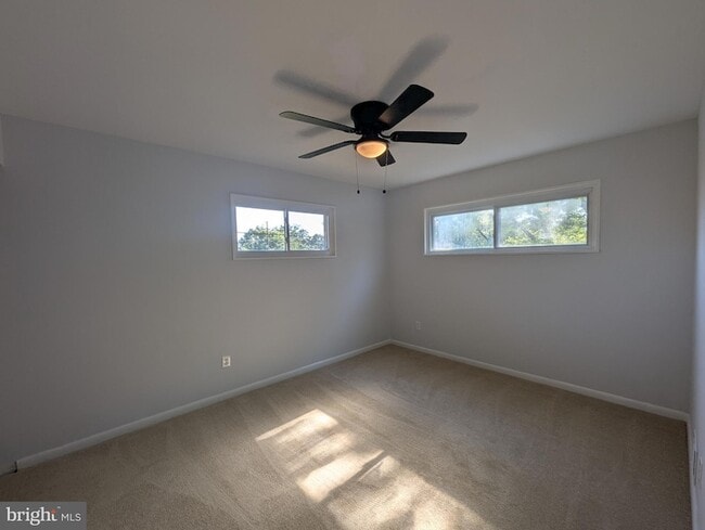 Building Photo - 6327 Willowood Ln