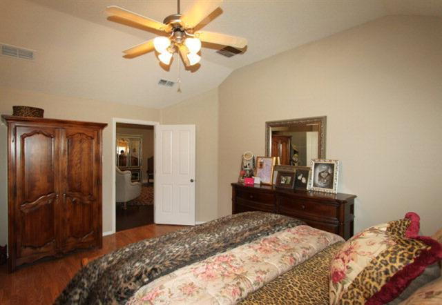 Building Photo - 3101 103rd St