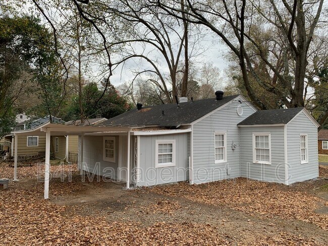 Primary Photo - 4692 Beecher St