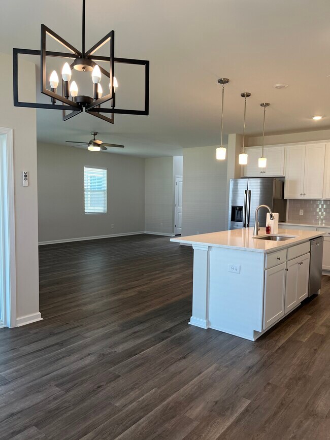 Building Photo - 198 Dreher Dr