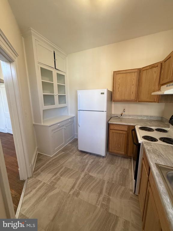 Building Photo - 700 Prince Edward St