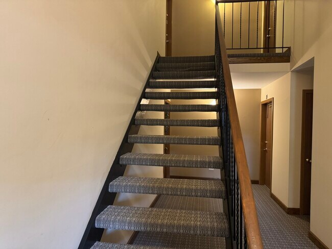 Building Photo - 370 Wilmington Dr