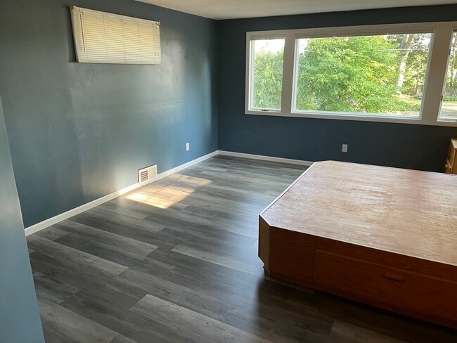 Building Photo - 2318 Storm St