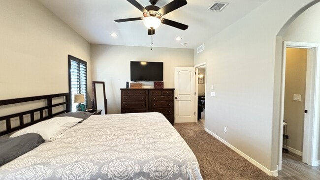 Building Photo - 2148 Honour Point Pl