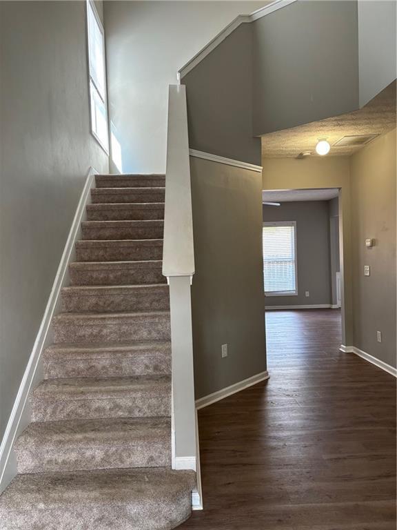 Building Photo - 303 Barberry Pl