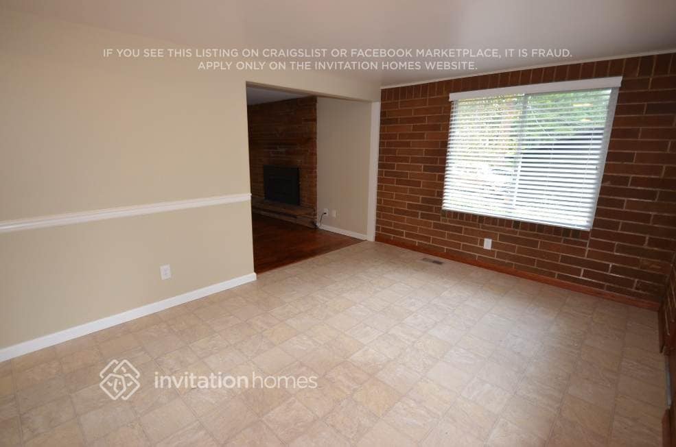 Building Photo - 14435 183rd Ave SE