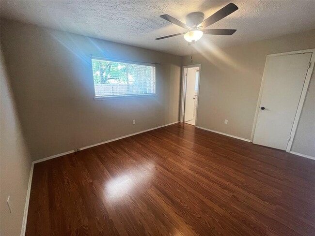 Building Photo - 11326 Sagemeadow Ln