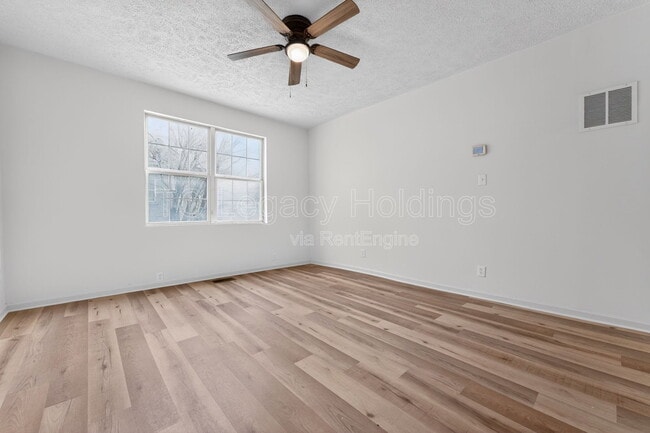 Building Photo - 45 Lincoln St