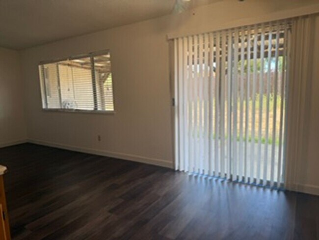 Building Photo - 509 Gregory Dr