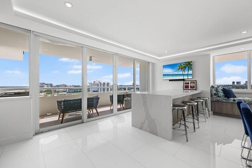 Building Photo - 545 S Fort Lauderdale Beach Blvd