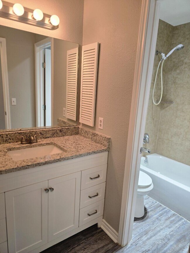 Building Photo - 8123 Comanche Pass