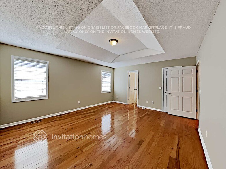 Building Photo - 25 Hedgerow Ct SE