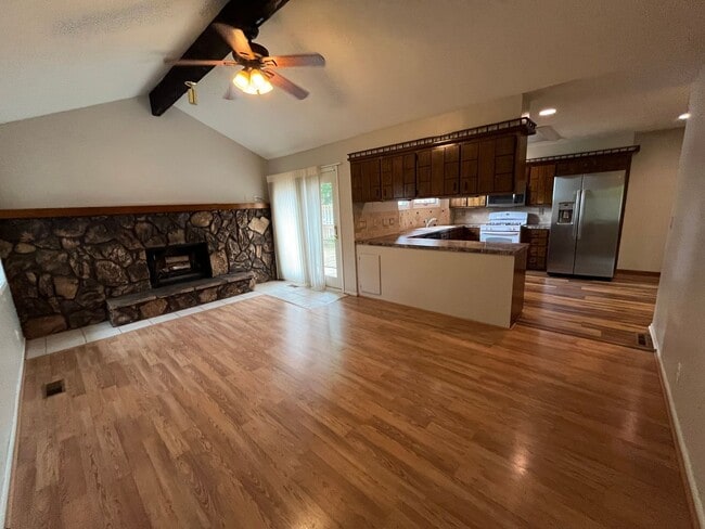 Building Photo - Fantastic Millard Home