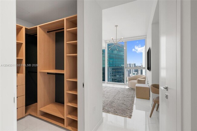 Building Photo - 300 Biscayne Blvd Way