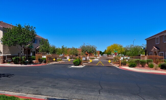Building Photo - 6530 Bucking Horse Ln