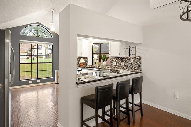 Building Photo - 2013 Cervin Blvd