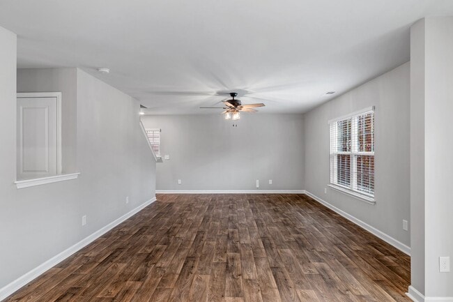 Building Photo - Newer Home in Reedy Fork, So Many Upgrades, SS Appliance, Loft, Garage, Fenced!