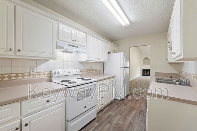 Building Photo - 3060 Abba Dr