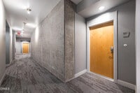 Building Photo - 840 E Green St