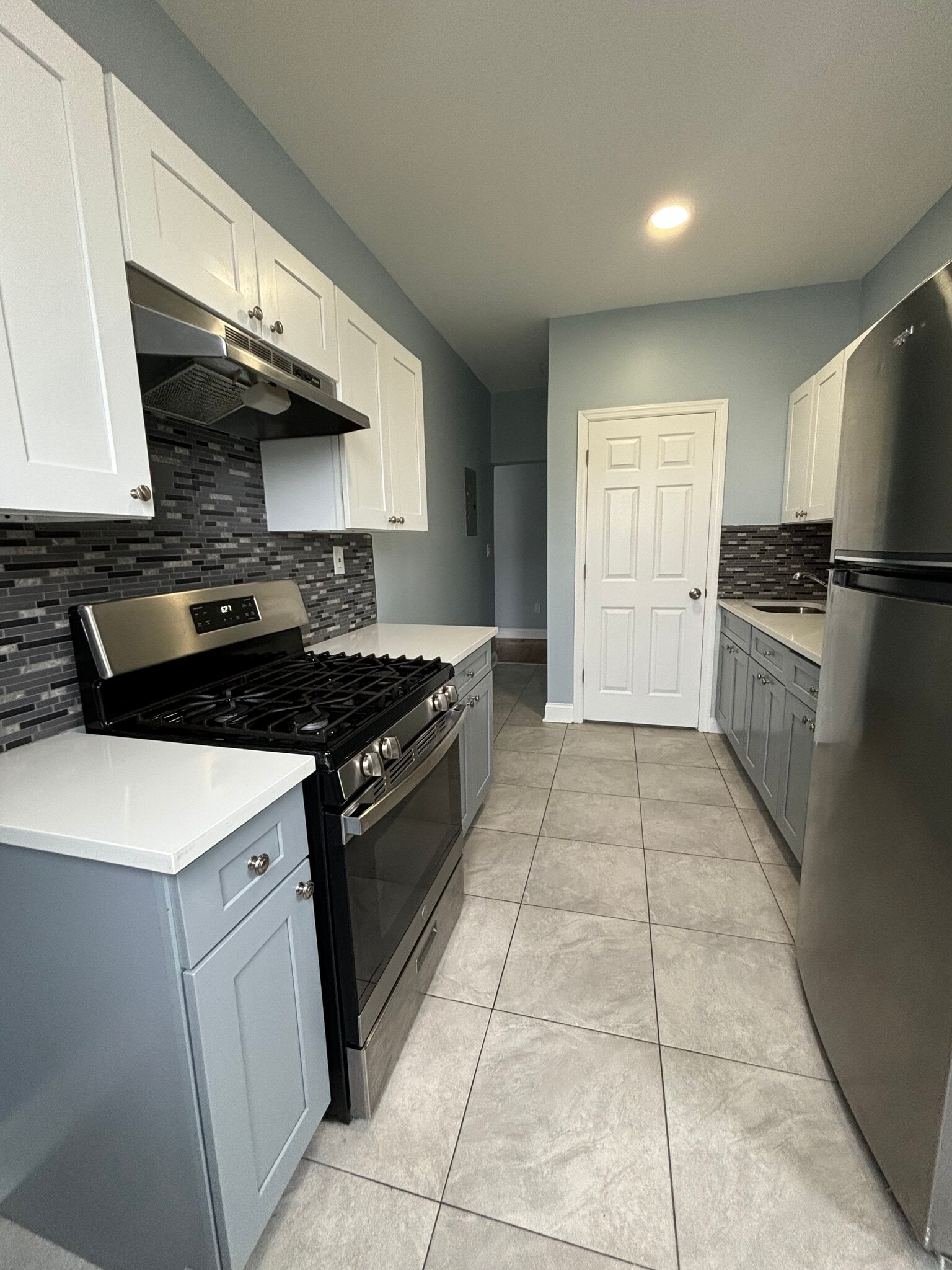 6 N 21st 46 - 12 N 21st St