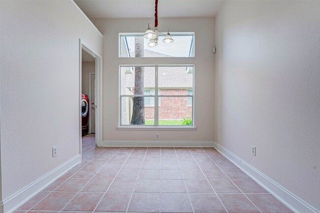 Building Photo - 10615 Indian Paintbrush Ln