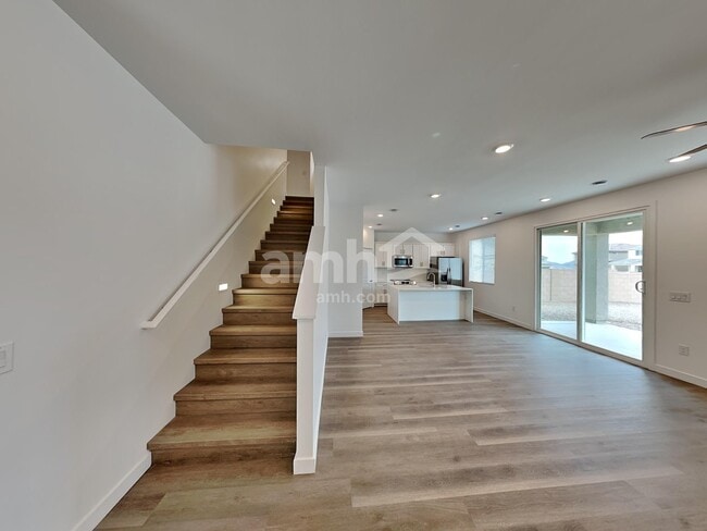 Building Photo - 9709 N Rancho Lozano
