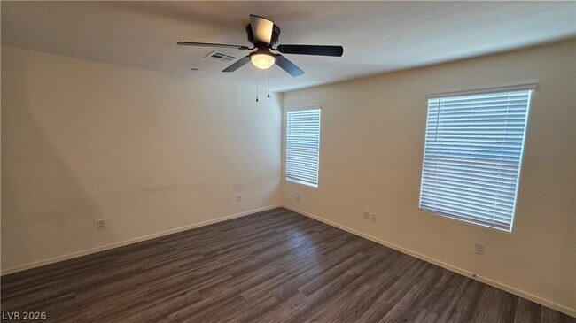 Building Photo - 3721 Celesta Vis Ave