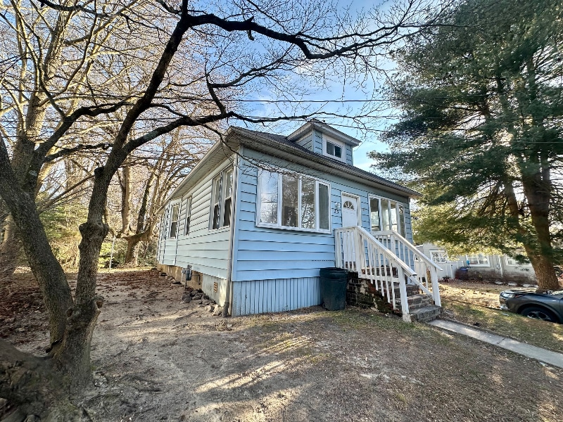 Building Photo - 25 Indian Spring Rd