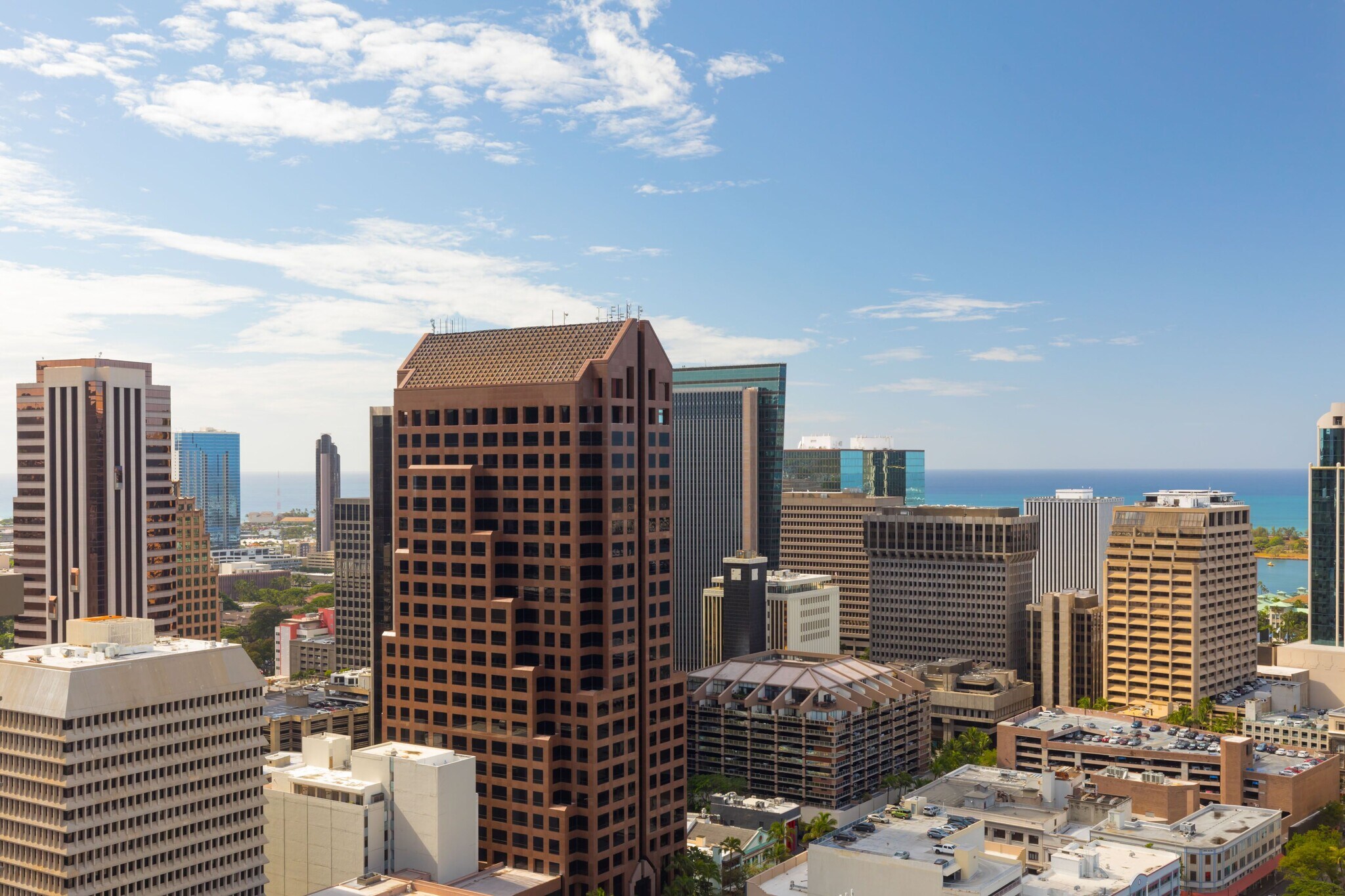 Building Photo - 1212 Nuuanu Ave