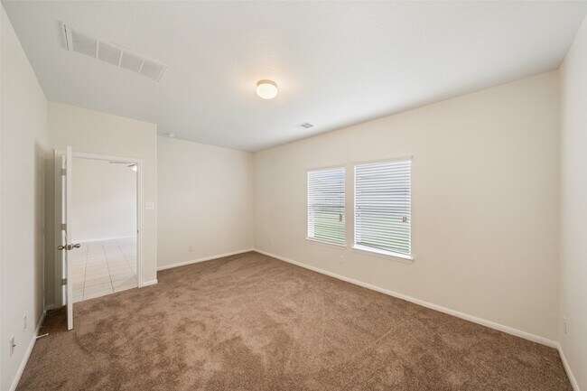 Building Photo - 2516 Pearl Ct