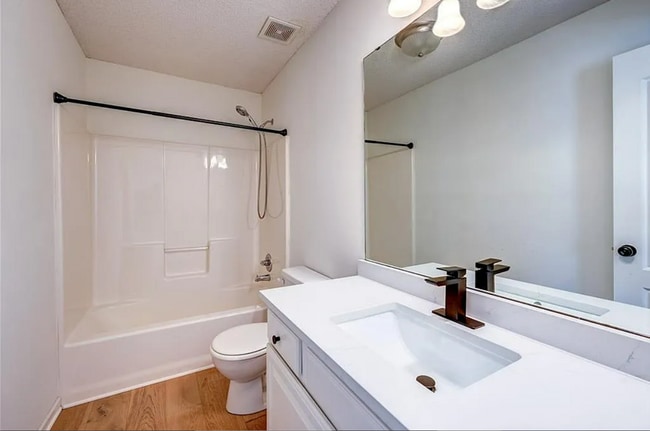 Building Photo - 15922 W 91st Terrace